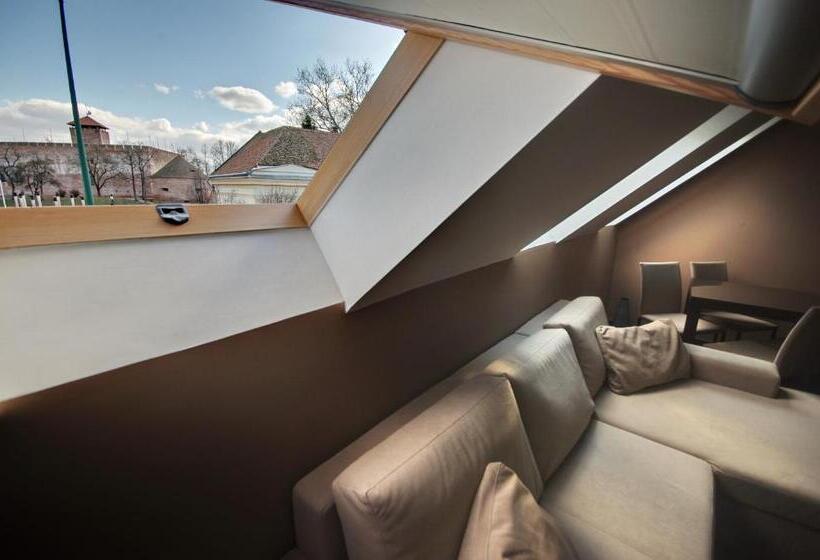 پانسیون Royal Residence Apartments