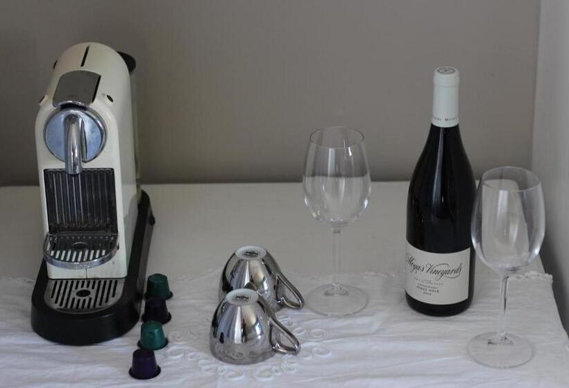 بنسيون Seaside Hermanus Guest Room