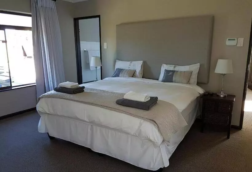 Majatalo Seaside Hermanus Guest Room