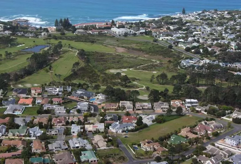 Majatalo Seaside Hermanus Guest Room