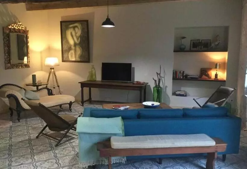 ペンション The Stables Gite At Chateau Mas De Pradié