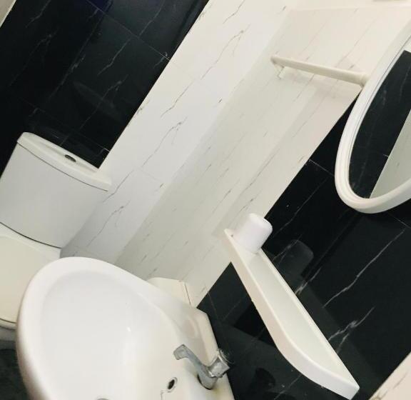 פנסיון White Oceanic Guest & Restaurant