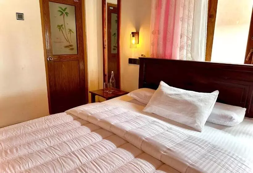 Lomakeskus The Blue Sapphire Of Wilpattu