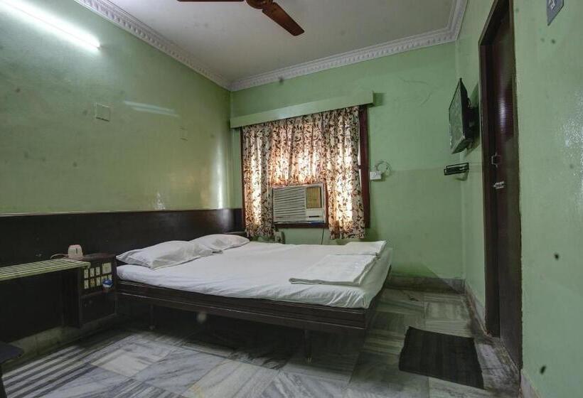 Spot On Hotel Anandha