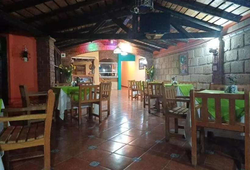 Retkeilymaja Plaza Don Gabino Hotel Y Restaurante