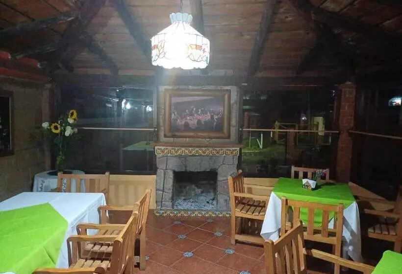 Retkeilymaja Plaza Don Gabino Hotel Y Restaurante