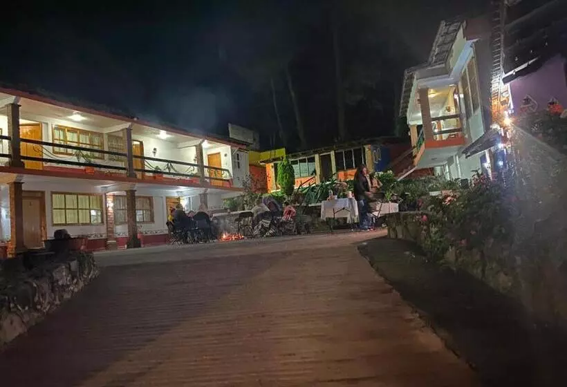 Retkeilymaja Plaza Don Gabino Hotel Y Restaurante