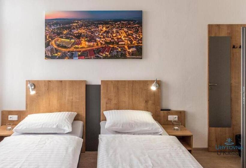 旅馆 Ubytovna U Kašny