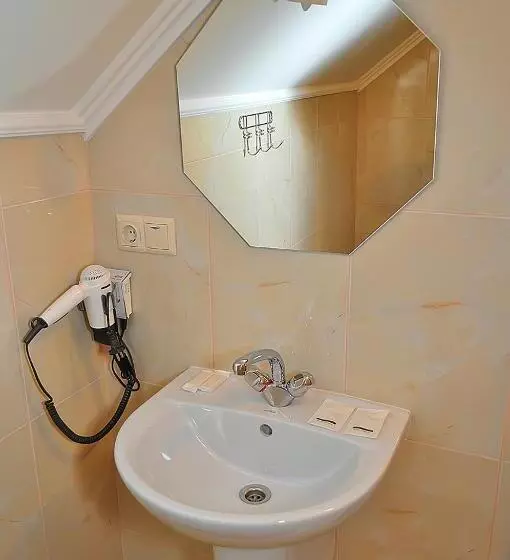 Aamiaismajoitus (B&B) база відпочинку ельдорадо