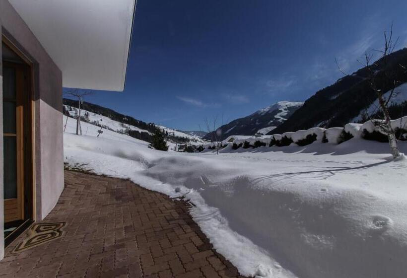 تختخواب و صبحانه Landhaus Gensbichler