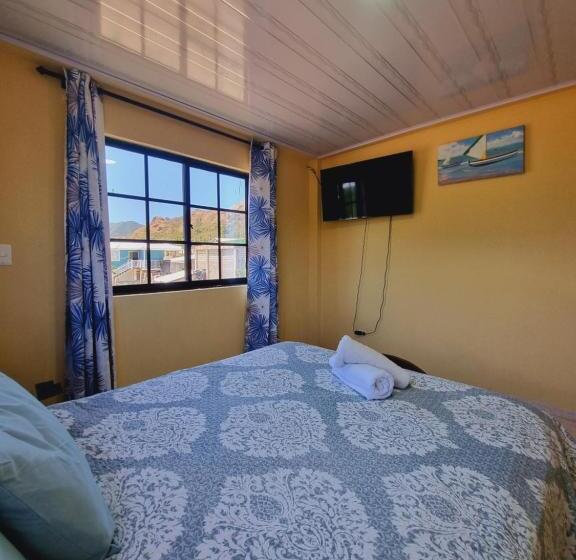 Bed and Breakfast Posada Seven Colours Ocean