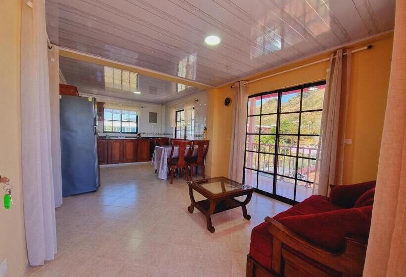 Bed and Breakfast Posada Seven Colours Ocean