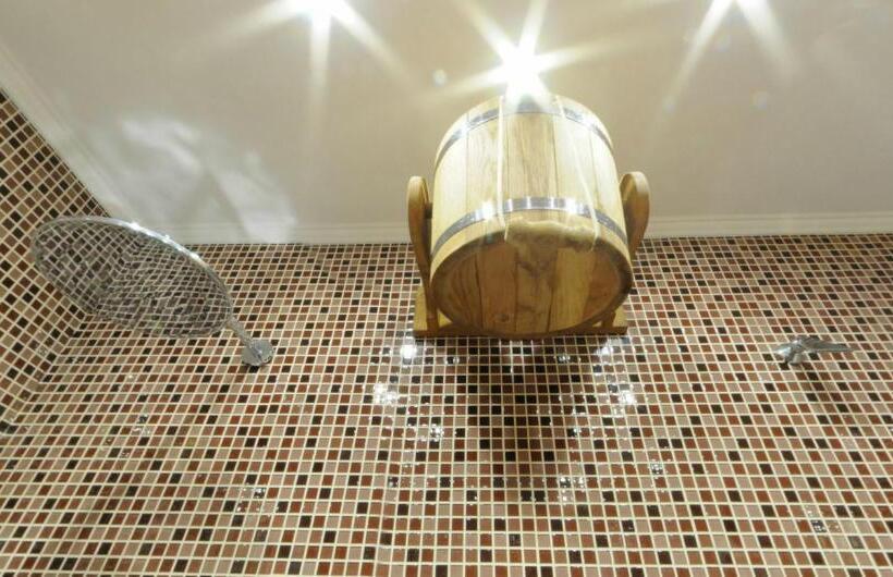 Hotel Forward Pool&sauna