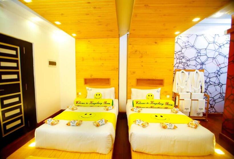 فندق White House