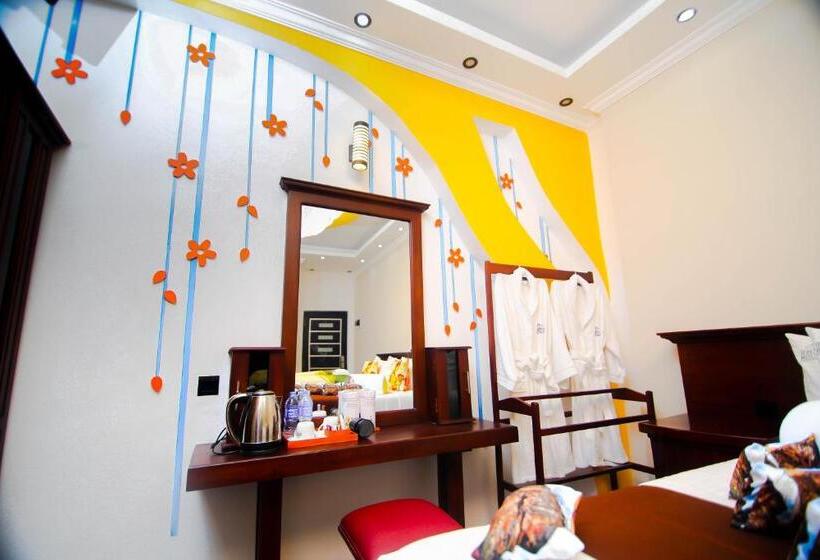 فندق White House