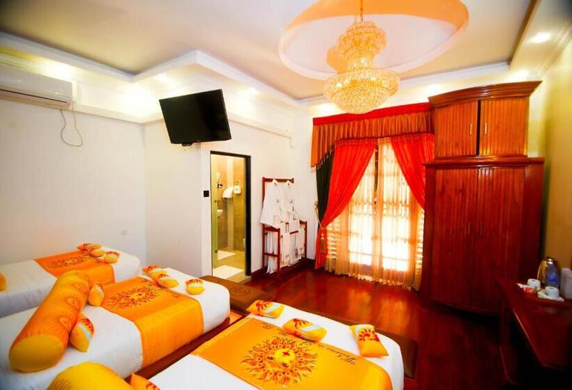 فندق White House