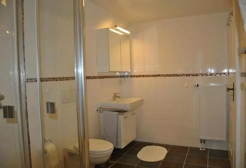 ペンション Apartuum