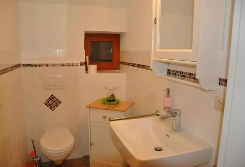 ペンション Apartuum