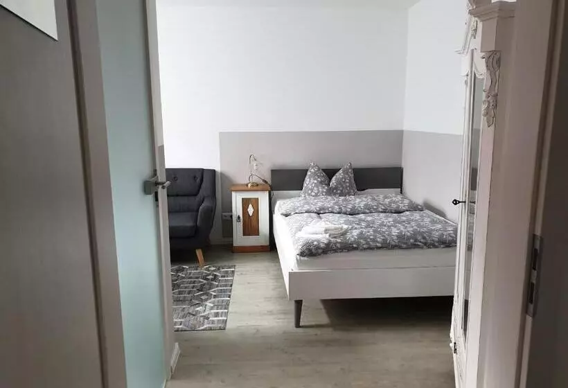 ペンション Apartuum