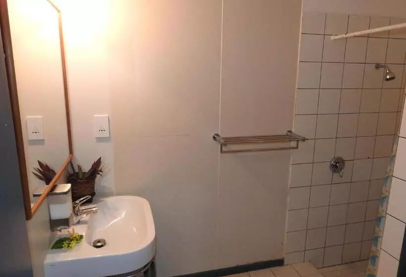 پانسیون Aremango Guesthouse