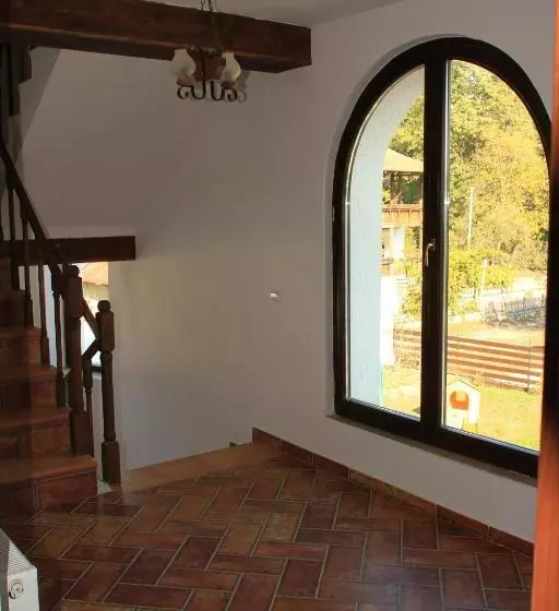 ペンション Casa Cartianu