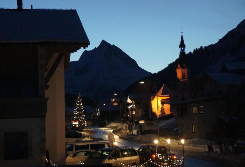 پانسیون Garni Rudigier