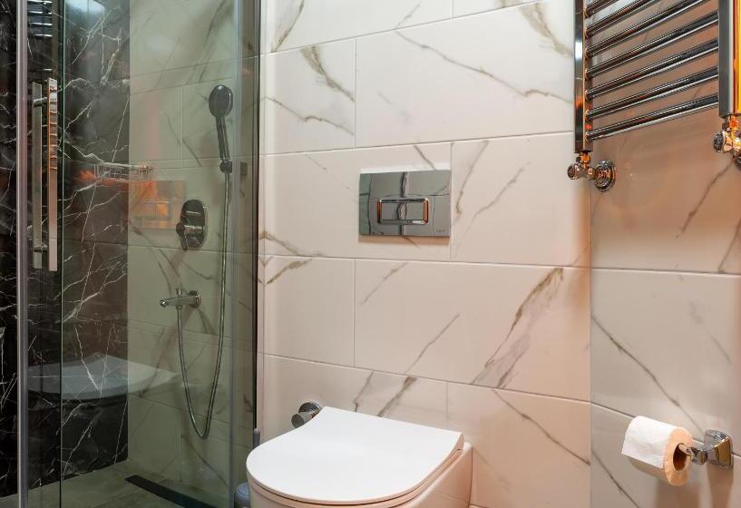 پانسیون Kumbaracı Apartments & Suites