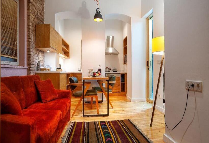 پانسیون Kumbaracı Apartments & Suites