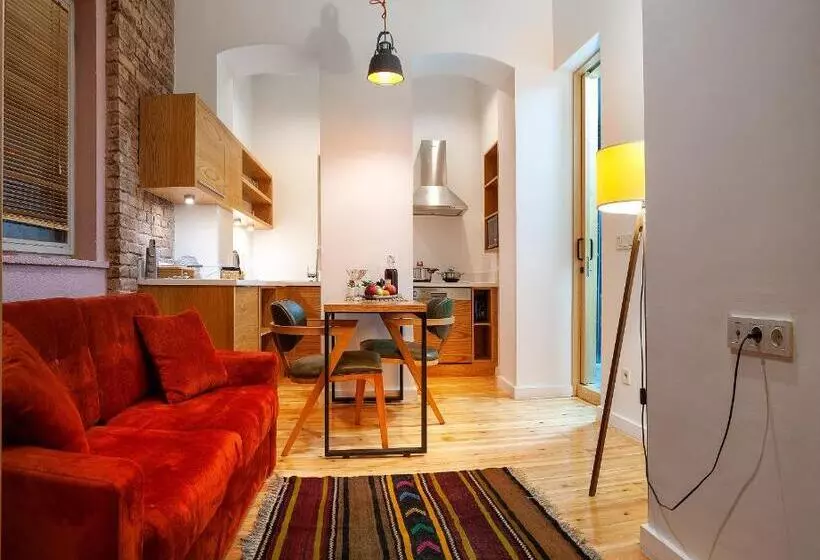 پانسیون Kumbaracı Apartments & Suites