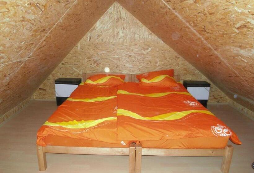 پانسیون Morehead Guesthouse Vlasic