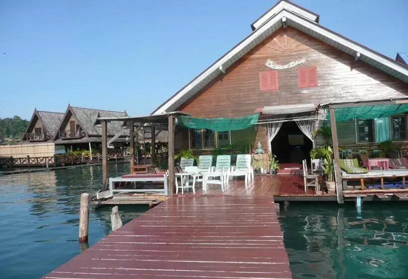 ペンション Oceanblue Guesthouse