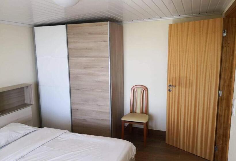 پانسیون Quinta Escola