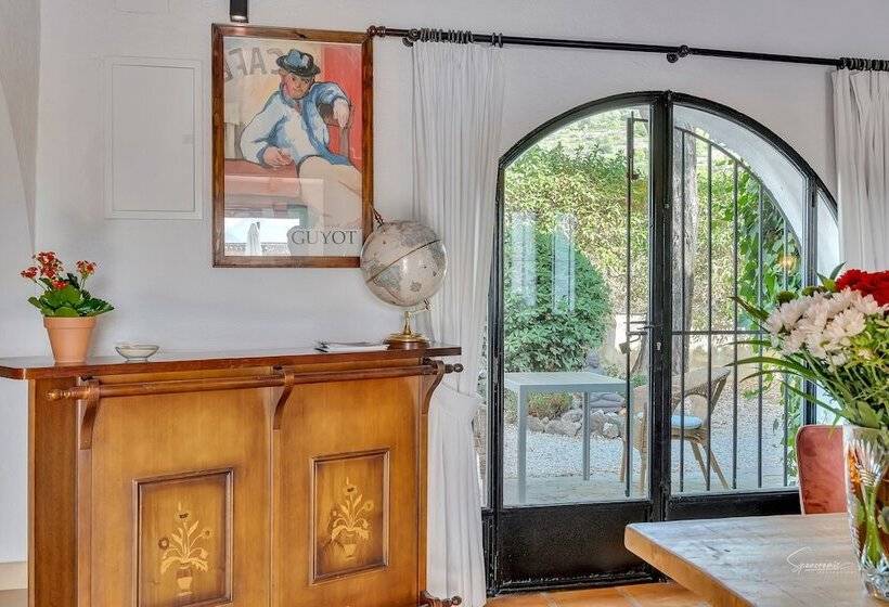 تختخواب و صبحانه Casa Llibertat