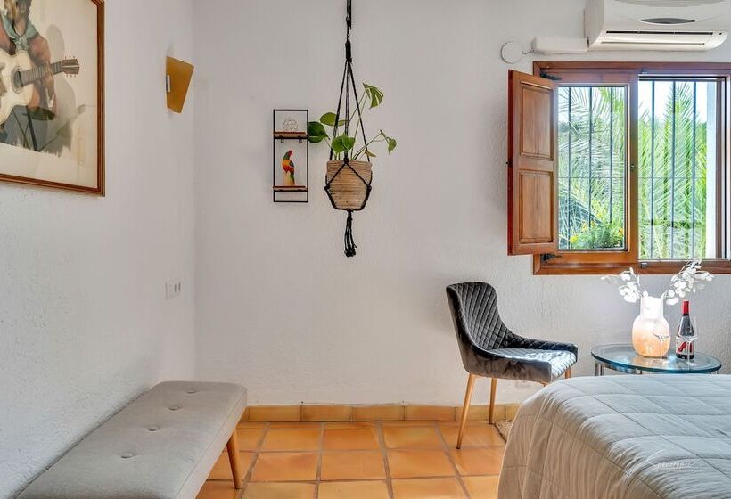 تختخواب و صبحانه Casa Llibertat