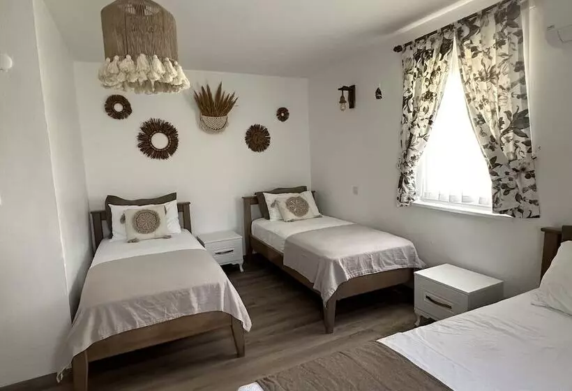 Heros Hotels Bozcaada