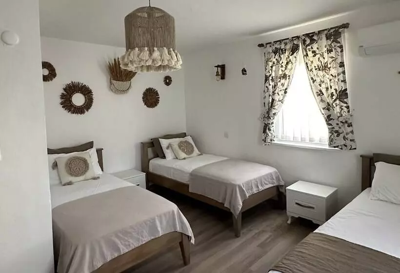 Heros Hotels Bozcaada