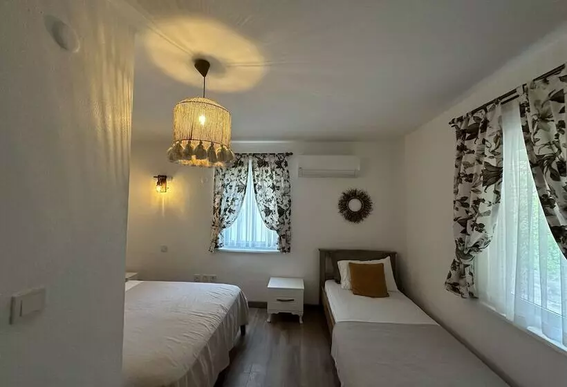 Heros Hotels Bozcaada