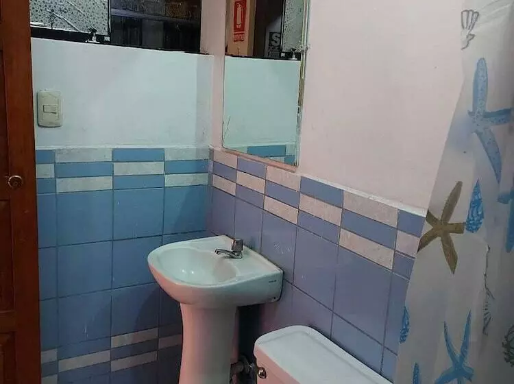 Hostal Hospedaje Wayky