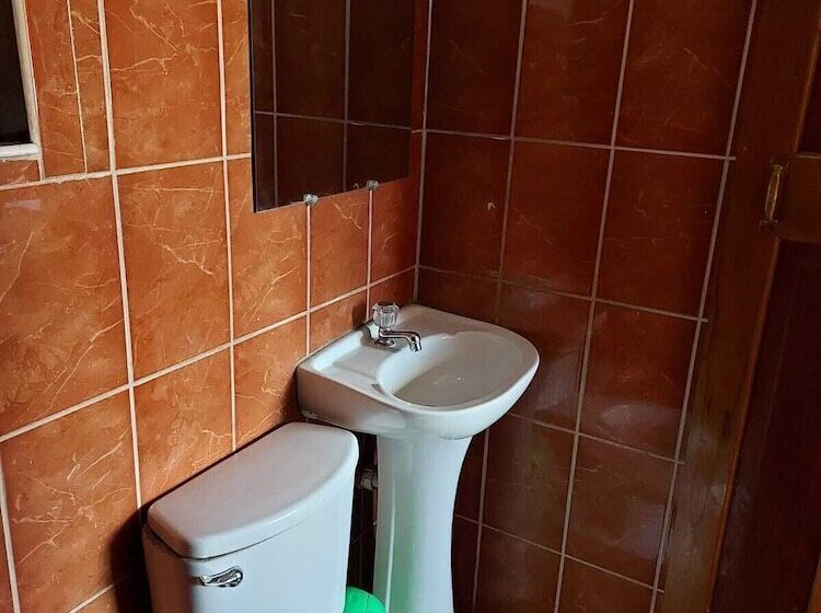 פונדק Hospedaje Wayky