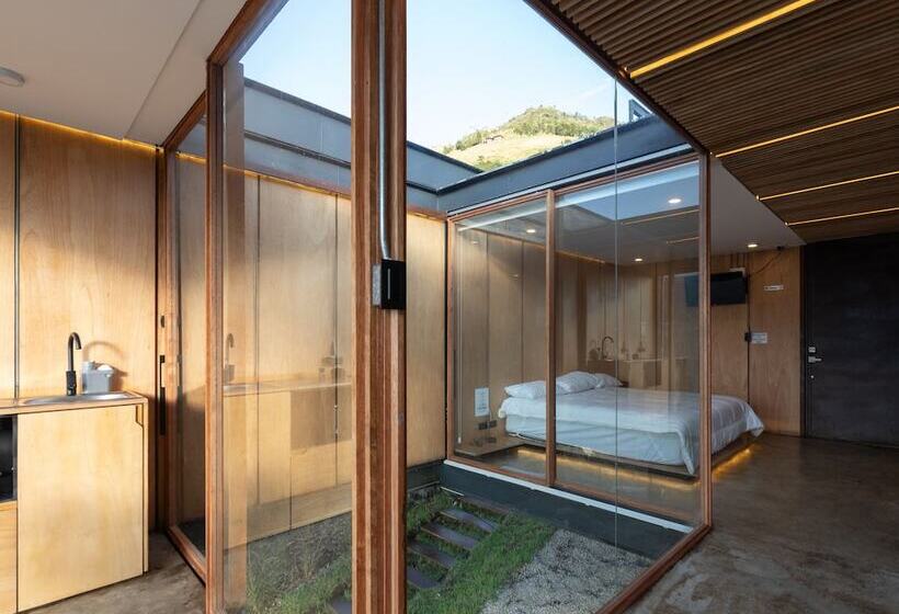 ホテル Deluxe Volcán