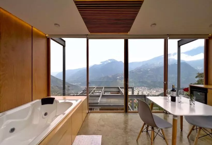 Hotelli Deluxe Volcán