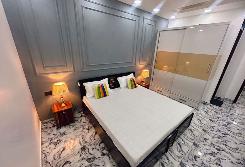 酒店 Goroomgo Omasha Residency Noida