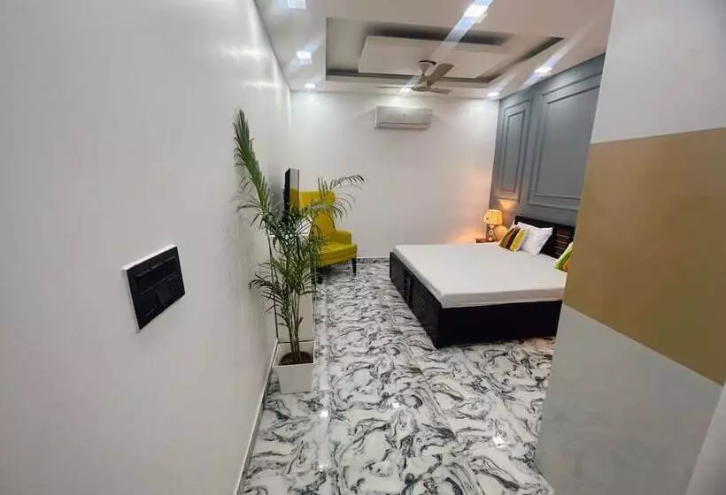 ホテル Goroomgo Omasha Residency Noida