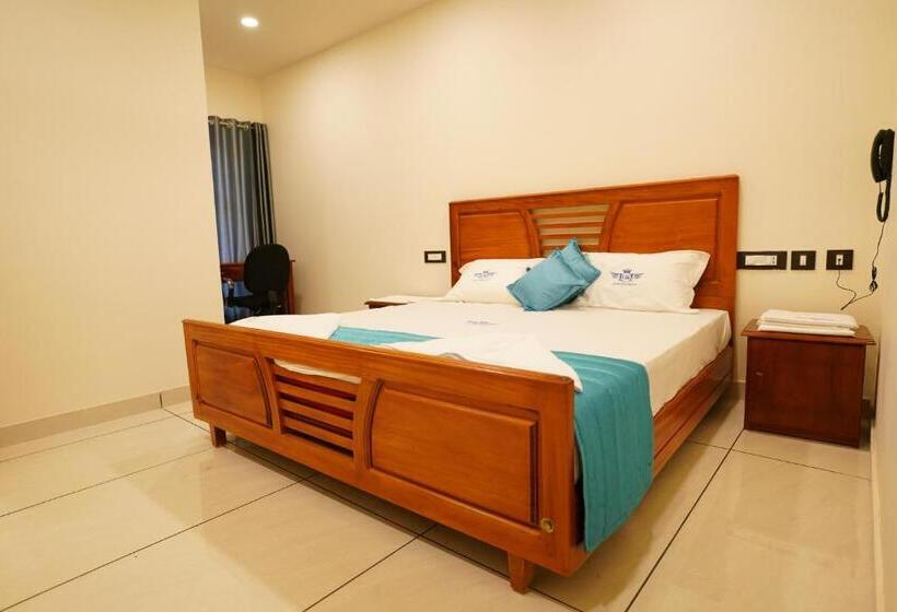 هتل Grand Residency & Resort