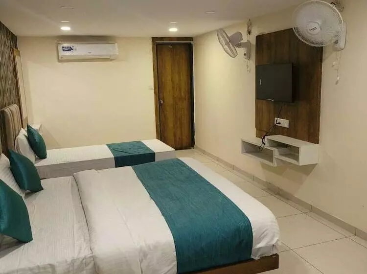 ホテル Krishna Villa