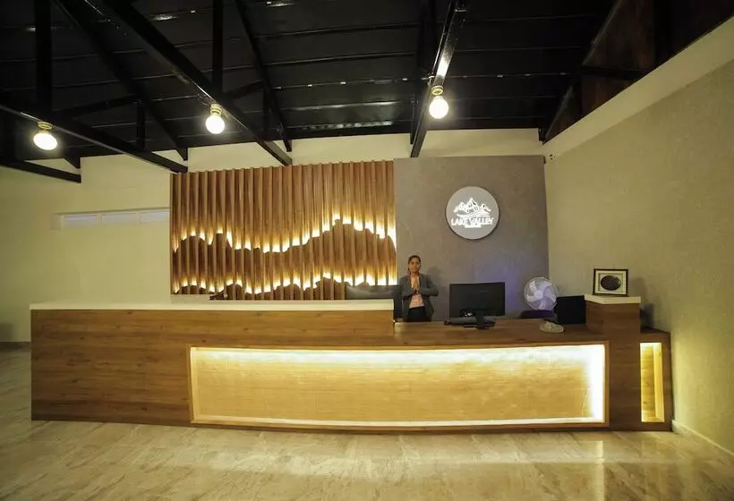 ホテル Lake Valley Resort And Spa, Tirupati