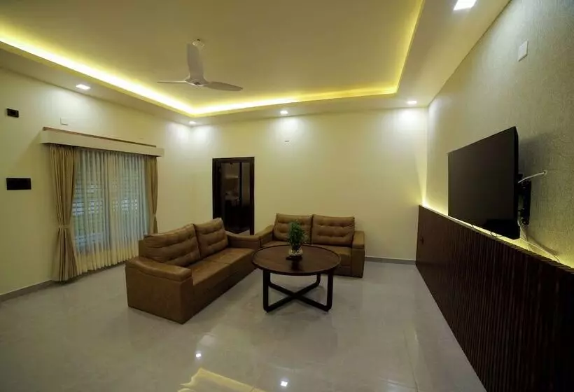 ホテル Lake Valley Resort And Spa, Tirupati