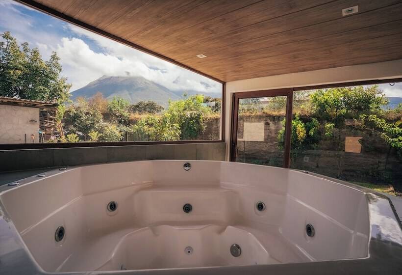 ホテル Refugio Cumanda  Lodge