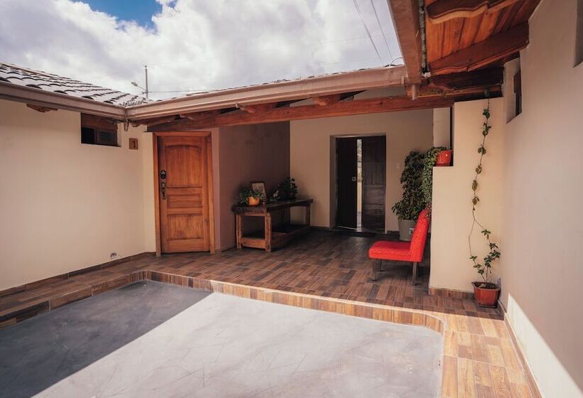 ホテル Refugio Cumanda  Lodge