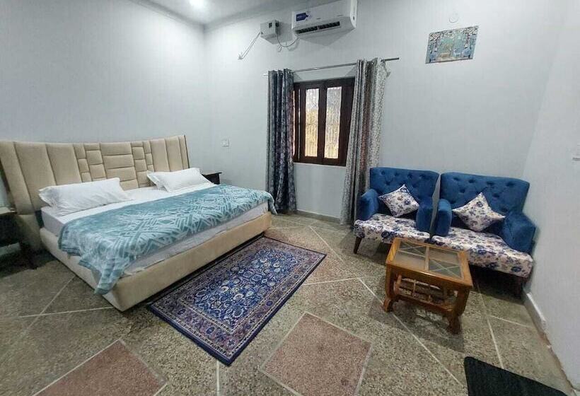 هتل The Palm Bliss Resort